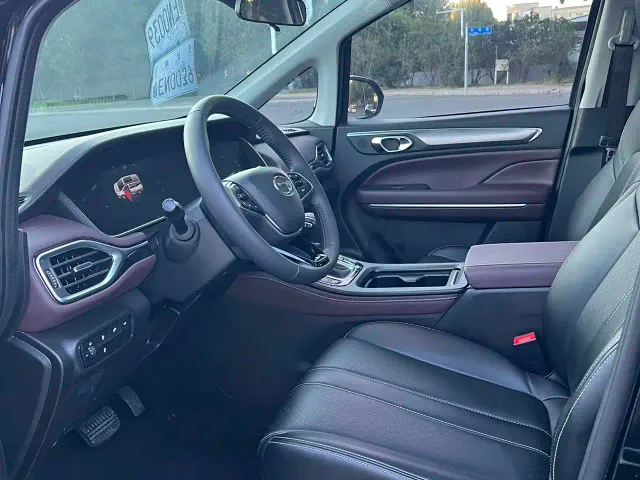 GAC Trumpchi M6 — Фото автомобиля 7