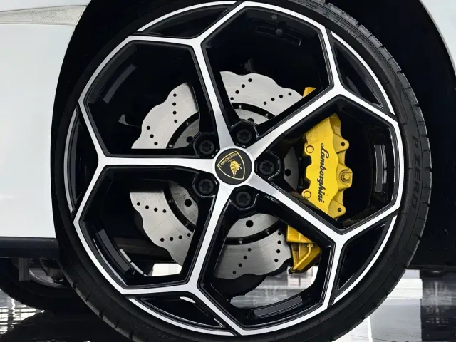 Lamborghini Huracan — Фото автомобиля 17
