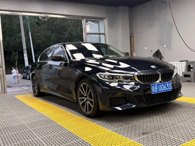 BMW 3 Series — Фото автомобиля 3