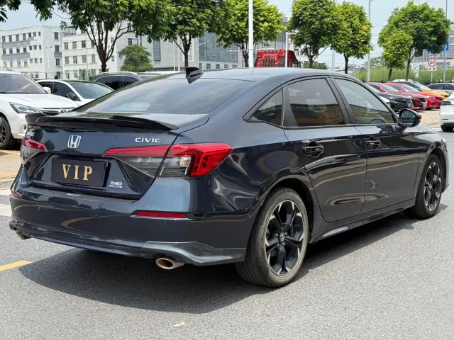 Honda Civic — Фото автомобиля 9