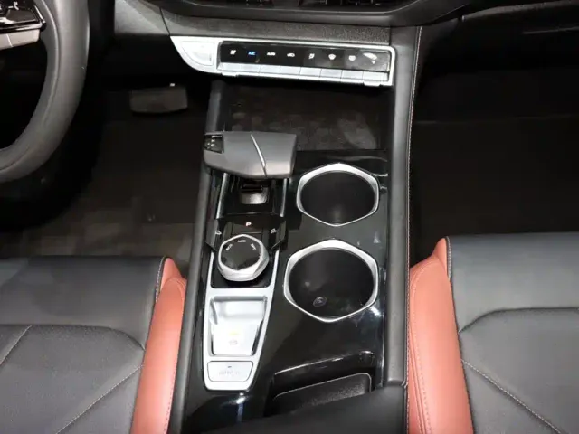 Changan Eado — Фото автомобиля 14