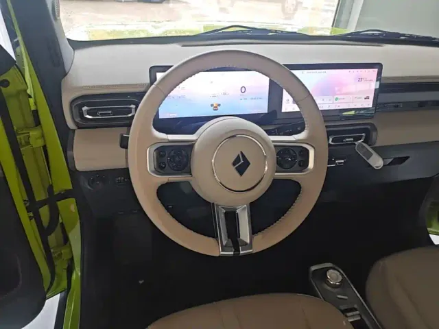 Baojun Yep — Фото автомобиля 10
