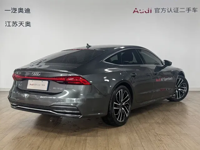 Audi A7 — Фото автомобиля 4