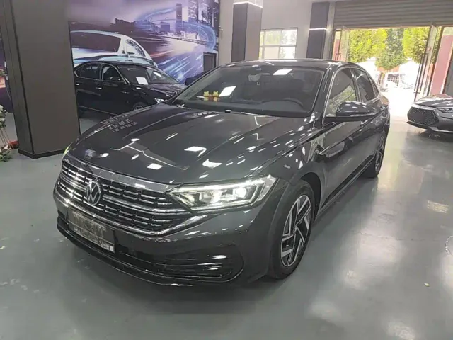 Фотография автомобиля — Volkswagen Sagitar