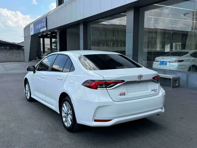 Toyota Corolla — Фото автомобиля 7