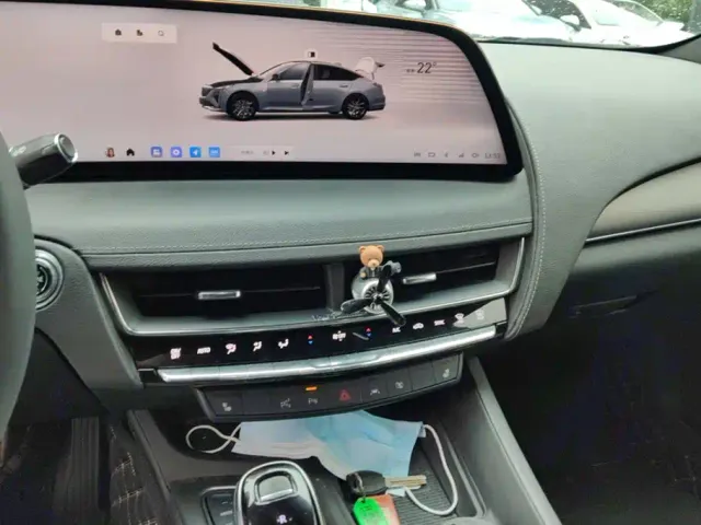 Cadillac CT5 — Фото автомобиля 13
