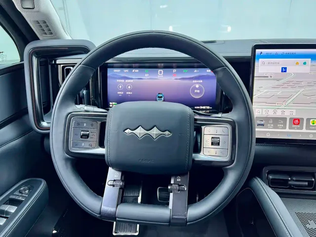 BYD FangChengBao Leopard 5 — Фото автомобиля 21
