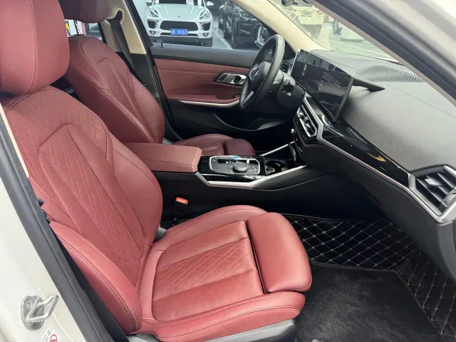 BMW i3 — Фото автомобиля 11