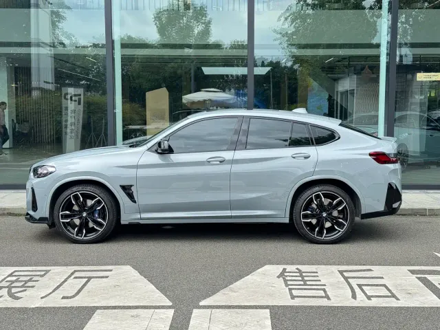 BMW X4 M40i — Фото автомобиля 4