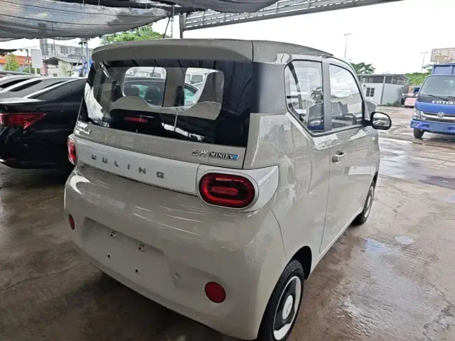 Wuling Hongguang Mini EV — Фото автомобиля 6