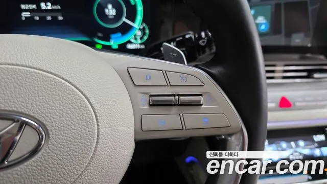 Hyundai Grandeur Grandeur (New) Hybrid — Фото автомобиля 30