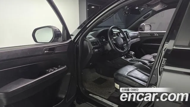 KG_Mobility_Ssangyong Rexton Новый Rexton Sport Khan Дизель 2.2 4WD — Фото автомобиля 9