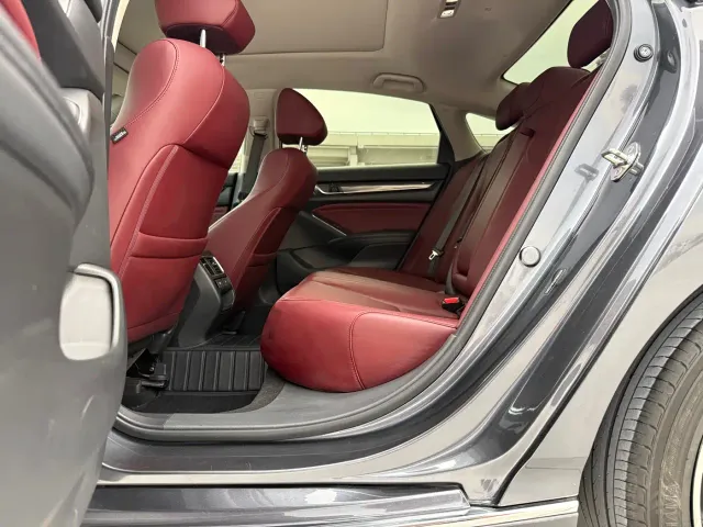 Honda Accord — Фото автомобиля 15