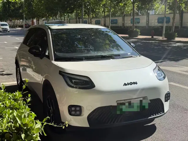 GAC Aion UT — Фото автомобиля 3