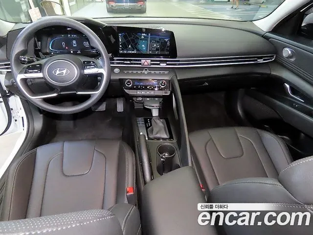 Hyundai Avante CN7 — Фото автомобиля 7