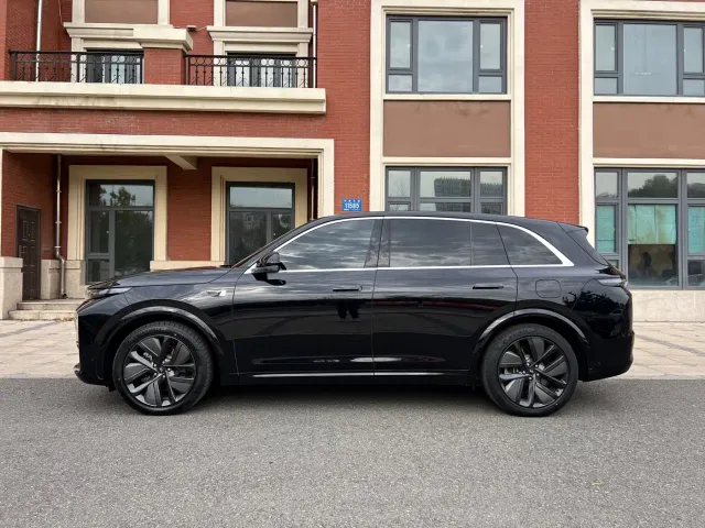Li Auto L7 — Фото автомобиля 4
