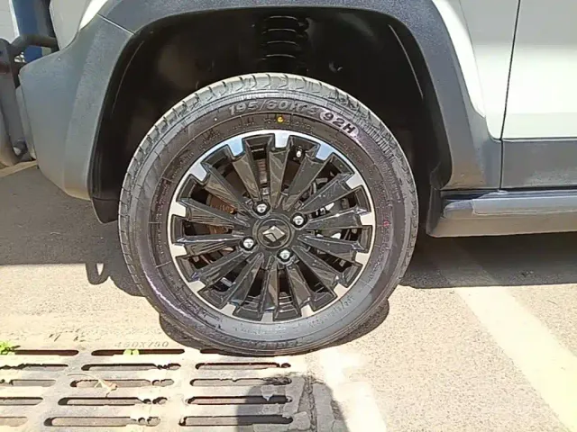 Baojun Yep — Фото автомобиля 22