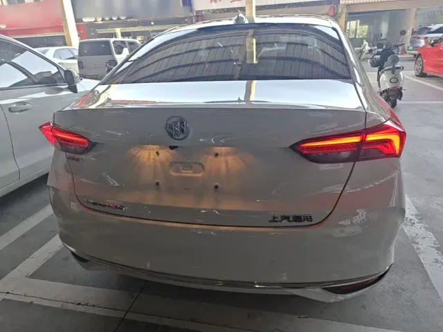Buick Verano — Фото автомобиля 5