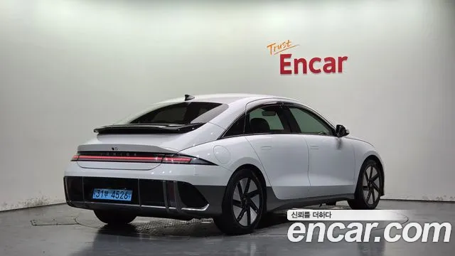 Hyundai Ioniq 6 — Фото автомобиля 2