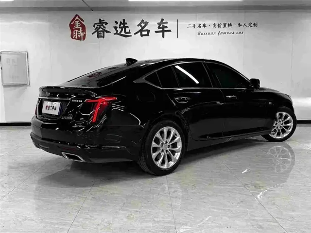 Cadillac CT5 — Фото автомобиля 5