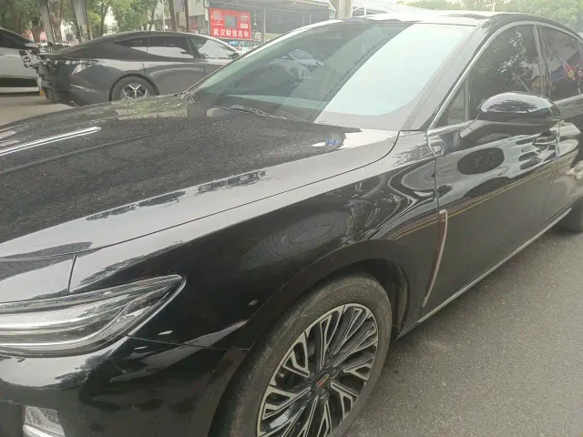 Hongqi H5 — Фото автомобиля 3