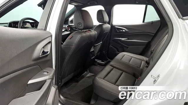 ChevroletGMDaewoo Trax Trax Кроссовер — Фото автомобиля 12