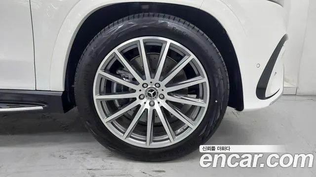 Mercedes-Benz GLS-Class — Фото автомобиля 5