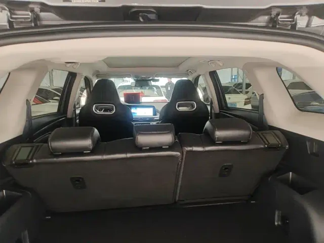 Changan CS75 Plus — Фото автомобиля 18