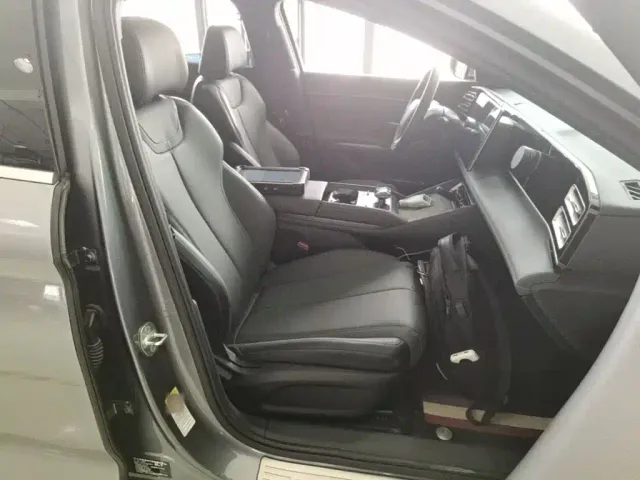 BYD Qin L — Фото автомобиля 24