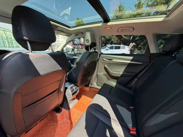 Skoda Karoq — Фото автомобиля 13