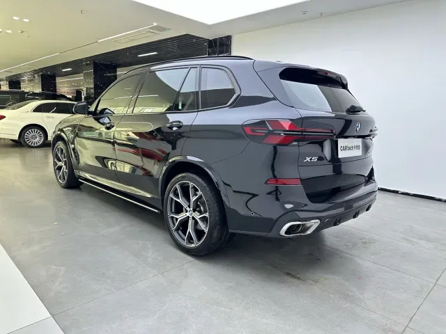 BMW X5 — Фото автомобиля 4