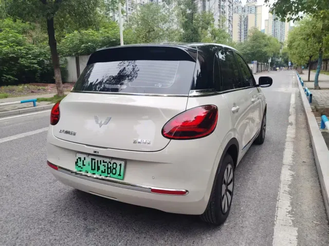Wuling Bingo — Фото автомобиля 4