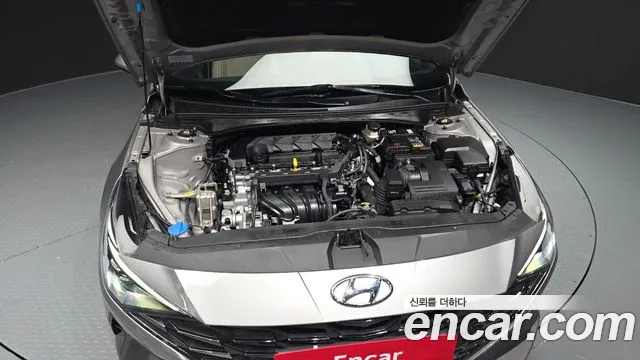Hyundai Avante CN7 — Фото автомобиля 9