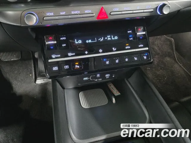 Hyundai Grandeur GN7 — Фото автомобиля 15
