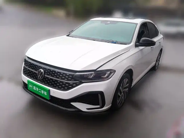 Фотография автомобиля — Volkswagen Lavida