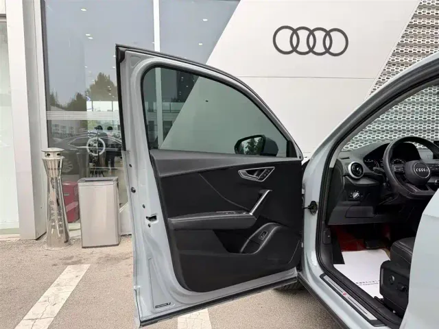 Audi Q2L — Фото автомобиля 11