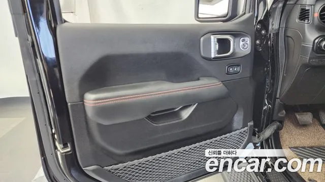 Jeep Wrangler Wrangler (JL) 2.0 Rubicon 2 двери — Фото автомобиля 24