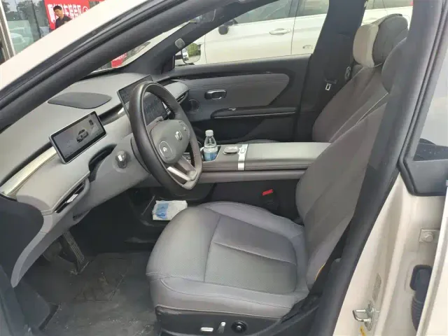 Changan Qiyuan A06 — Фото автомобиля 4