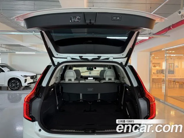 Volvo XC90 Generation 2 — Фото автомобиля 18