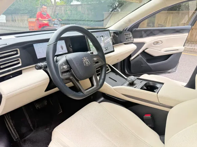 BYD Qin L — Фото автомобиля 5