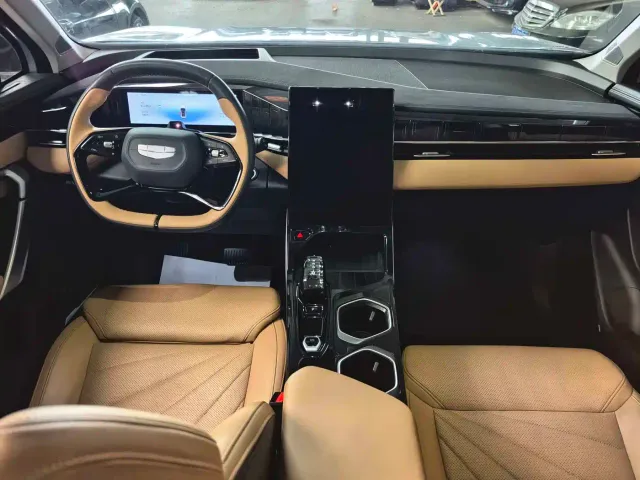 Geely Boyue L — Фото автомобиля 6