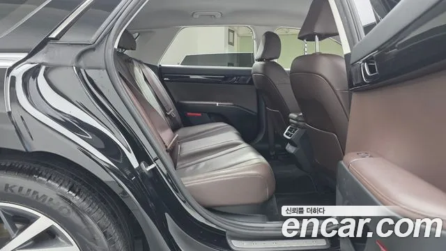 Hyundai Grandeur GN7 — Фото автомобиля 11
