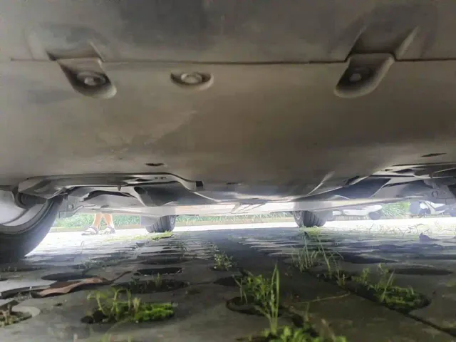 Tesla Model Y — Фото автомобиля 10