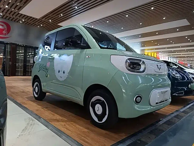Wuling Hongguang Mini EV — Фото автомобиля 3