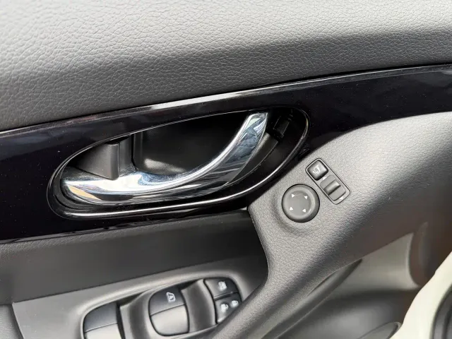 Nissan X-Trail — Фото автомобиля 13