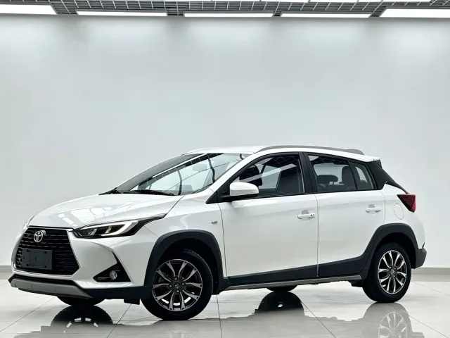 Фотография автомобиля — Toyota YARiS L Zhi Xuan