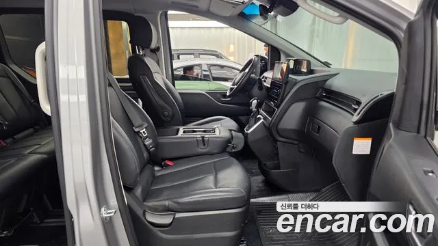 Hyundai Staria Staria — Фото автомобиля 11