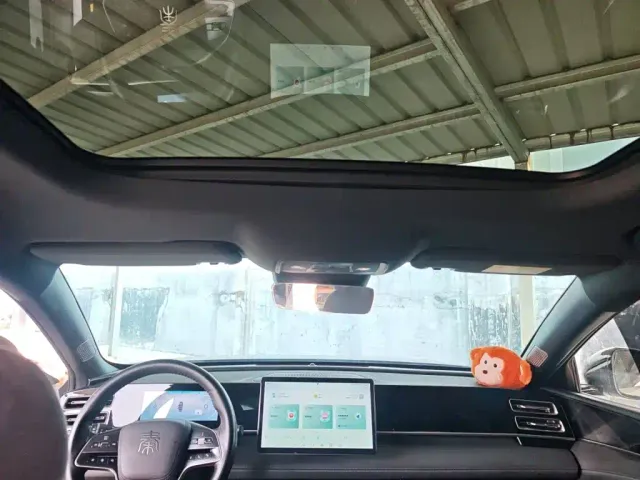BYD Qin L — Фото автомобиля 8
