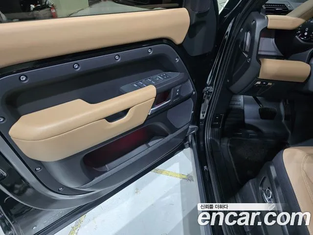 Land Rover Defender L663 — Фото автомобиля 9