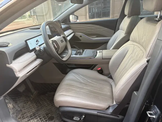 Geely Galaxy Xingyao 8 — Фото автомобиля 4